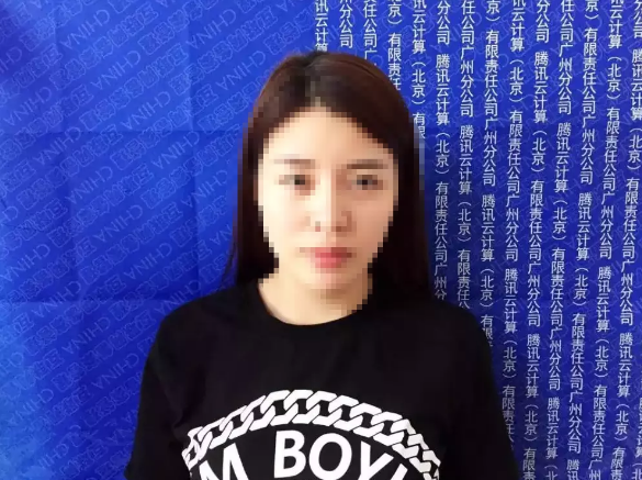 幕布半身照